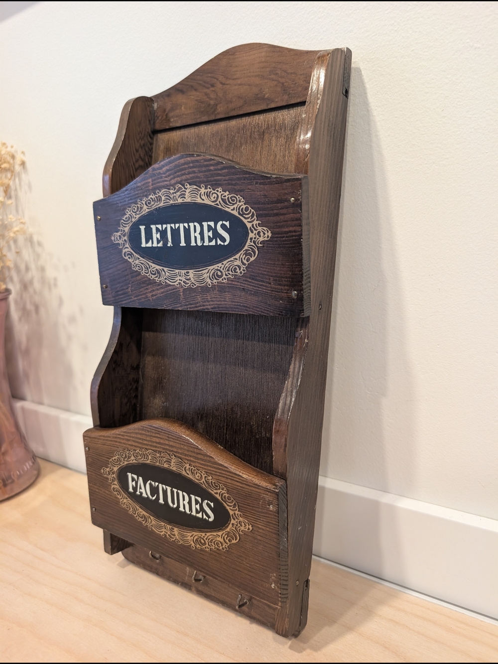 Vintage Style Dark Brown Wooden Wall Mail Organizer - 'Lettres' & 'Factures' - Picture 4 of 8
